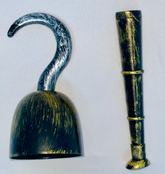 Pirate-themed costume accessory set