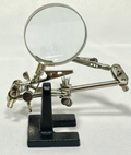 Third hand magnifier