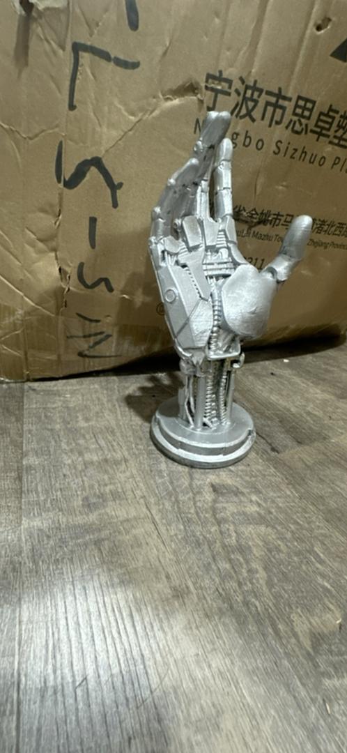 Silver hand